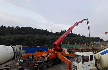 中鐵十八局高速施工， C50，400方